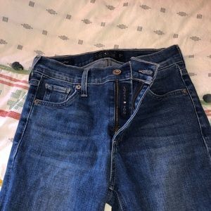 Lucky jeans! Bridgette skinny fit.